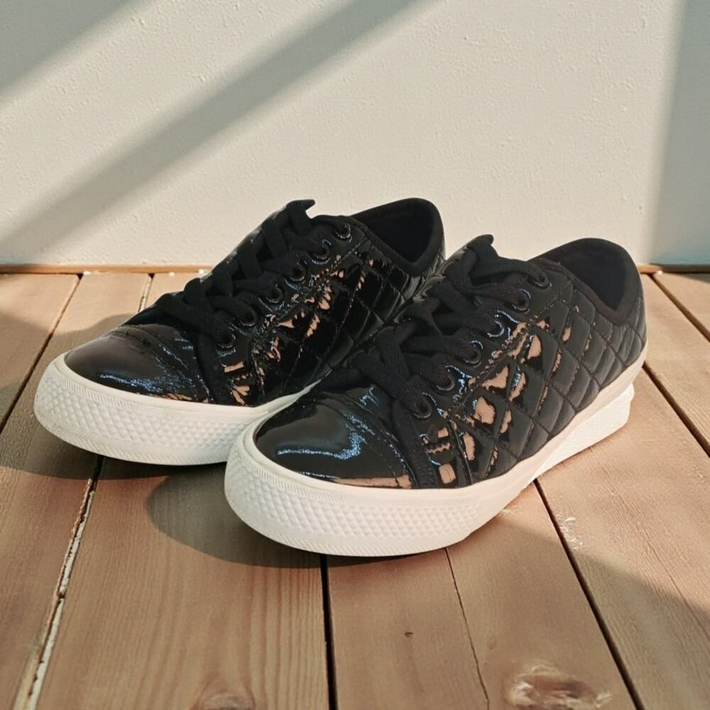 Tory Burch Womens Black Quilted Leather Fashion Sneakers - Size 6.5